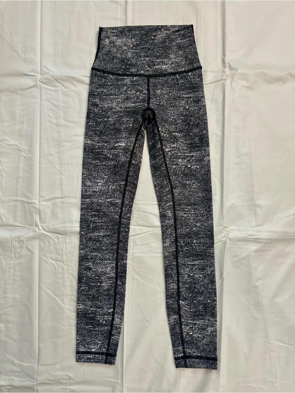 Lululemon Wunder Under Grey and White Splatter Luon Leggings Size 0